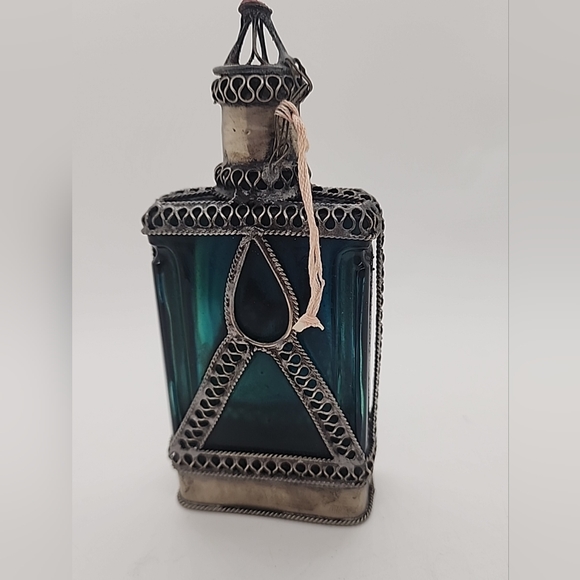 Vintage pair of Moroccan Perfume Bottles Cobalt Blue & green Glass Silver Plated - Picture 16 of 16